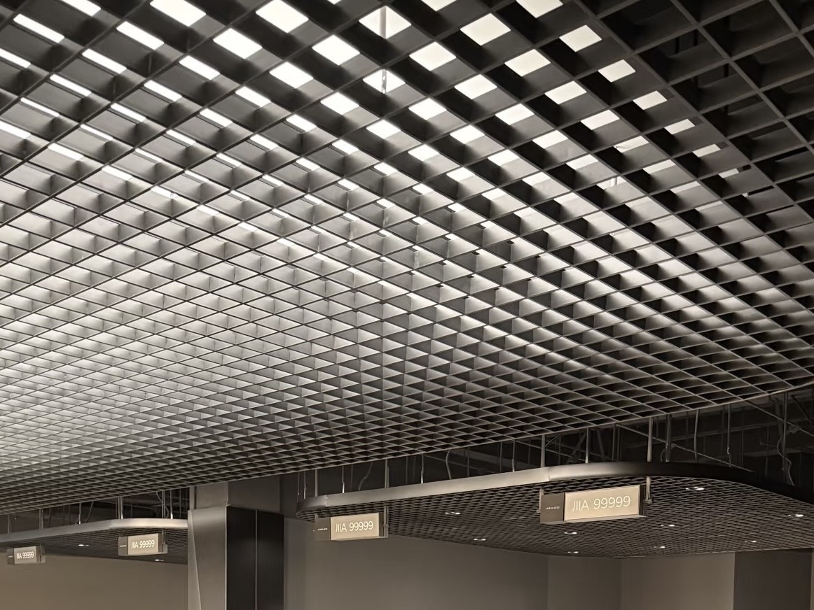 UNDERGROUND PARKING LOT